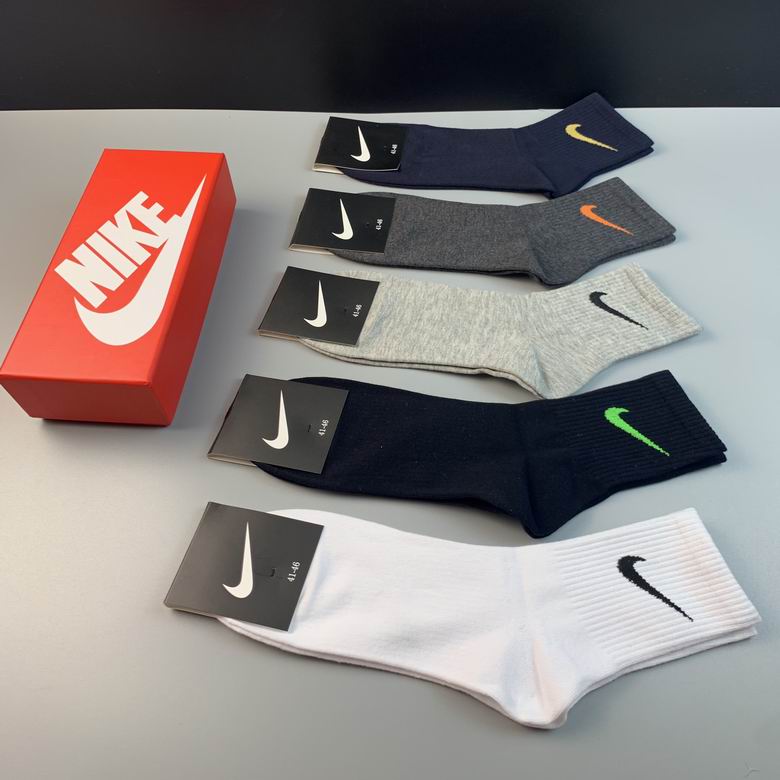 Nike socks 28